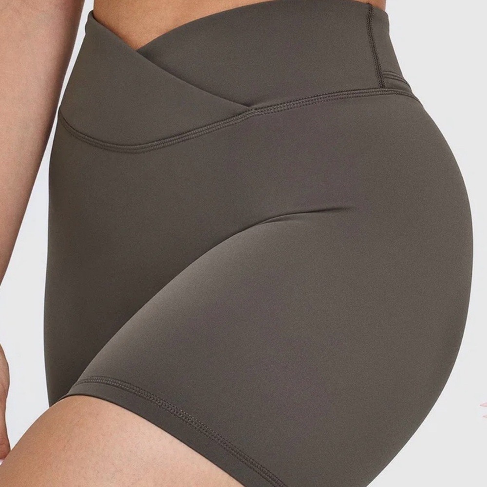 Oner Active UnifiedMove Wrap 6” Shorts- Deep Taupe